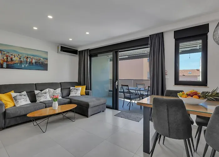 Sky Apartamento Makarska