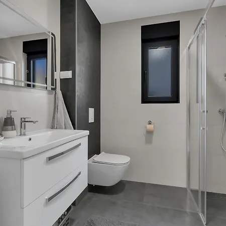 Sky 아파트 마카르스카