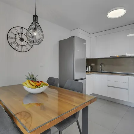 Sky 아파트 마카르스카